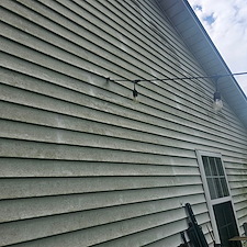 Heavy-mold-removal-during-residential-house-soft-wash-in-Jacksonville-North-Carolina 1